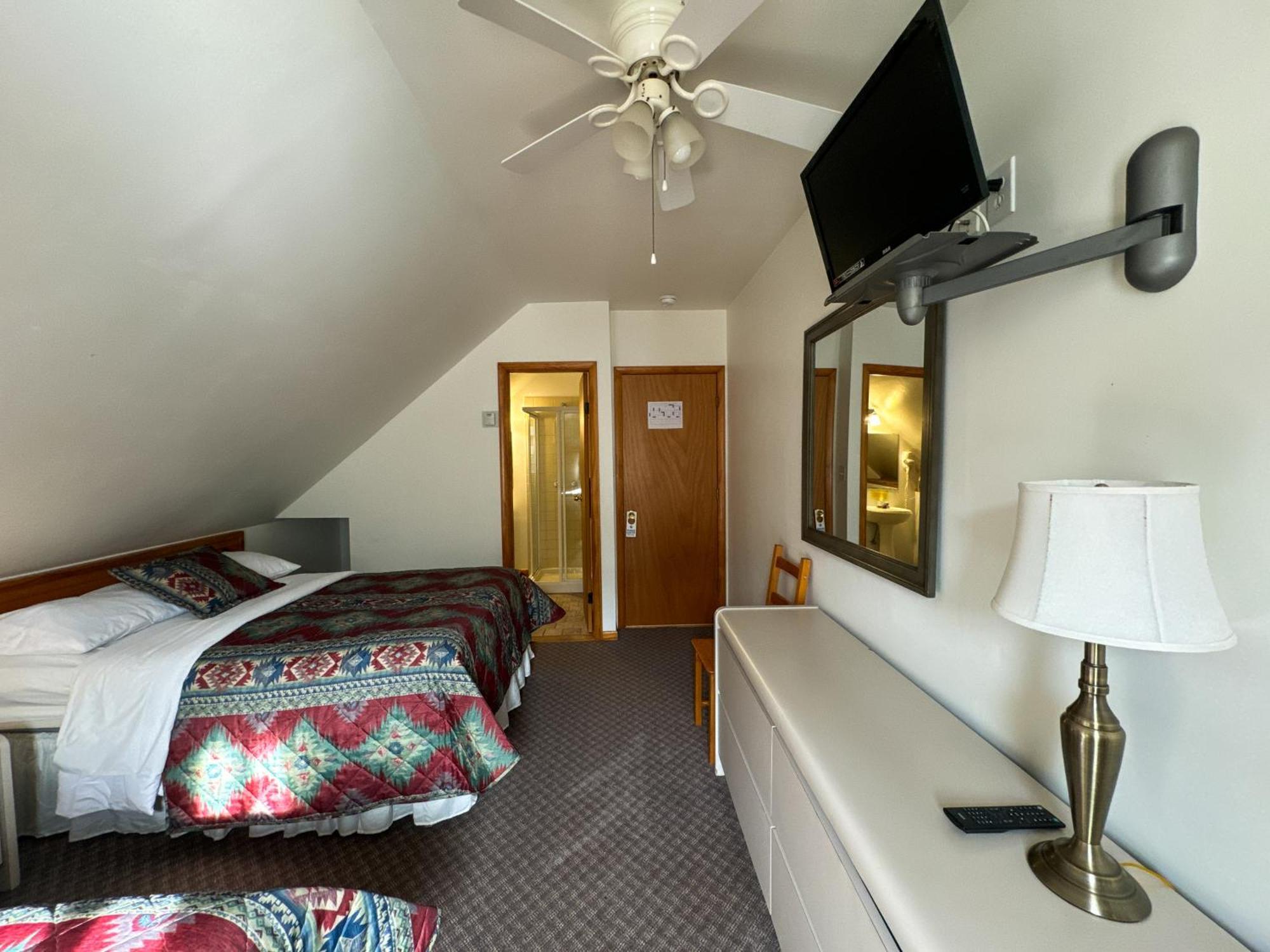 Xenia Lodge Хънтър Екстериор снимка